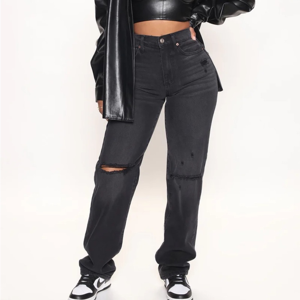 Straight leg distressed jeans